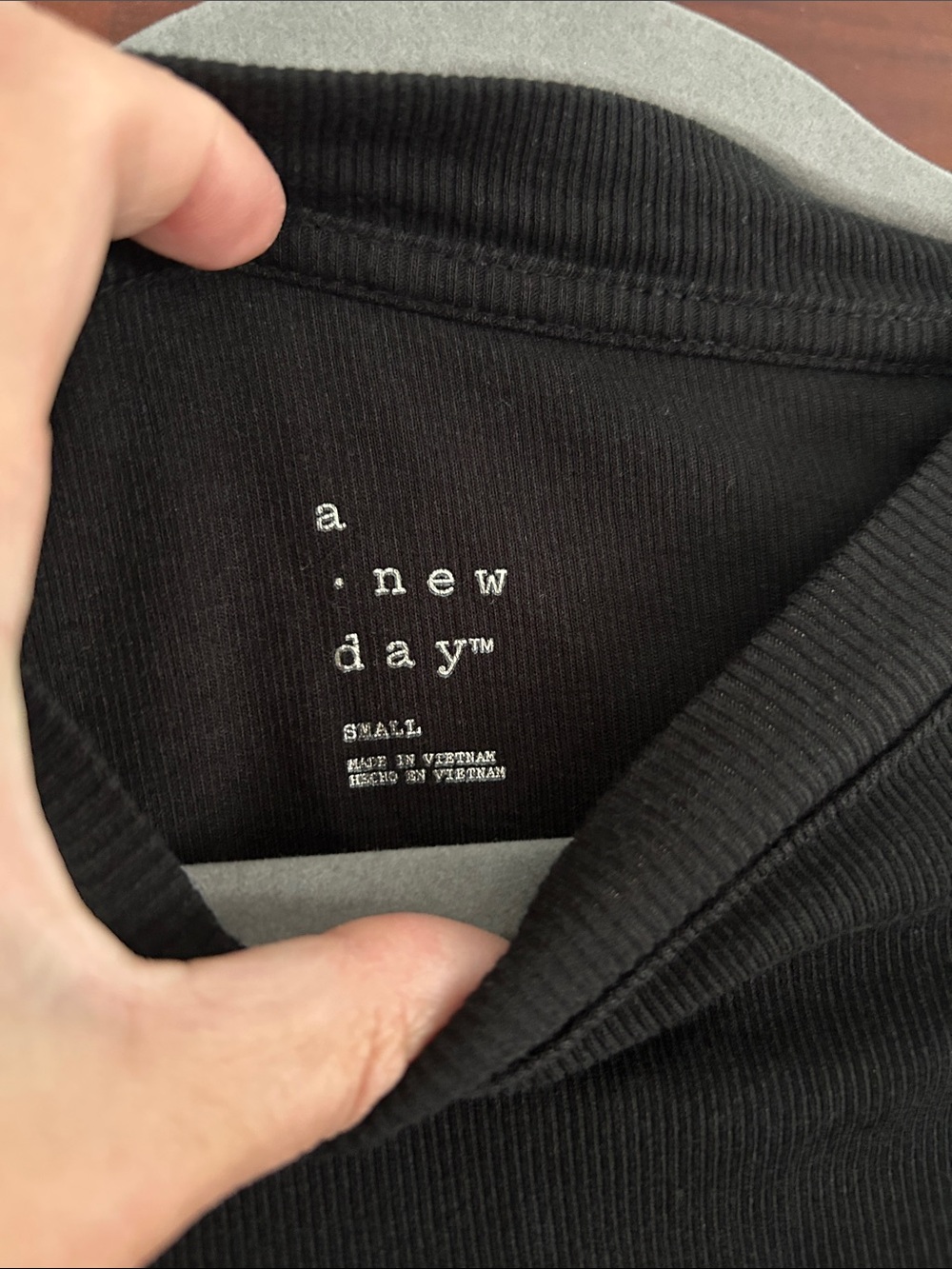 A New Day Black Ribbed Crewneck Tee, Old Navy Graphic Tee, Old Navy Luxe Tee - Picture 2 of 7